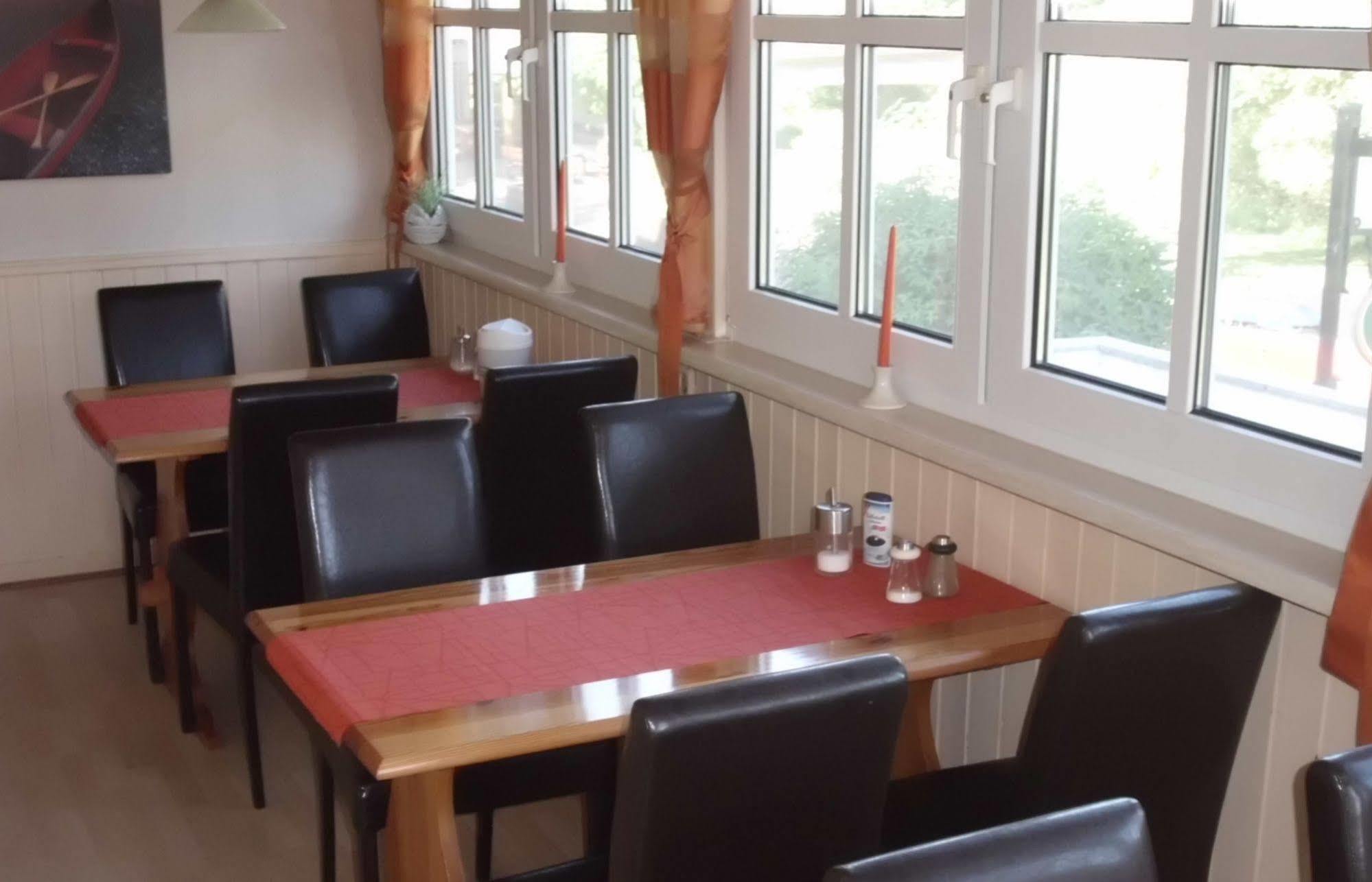 Zur Alten Fuldaschleife Guxhagen Exterior photo